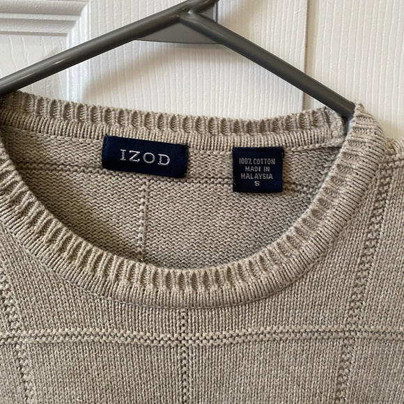 IZOD light brown crewneck - Picture 3 of 4